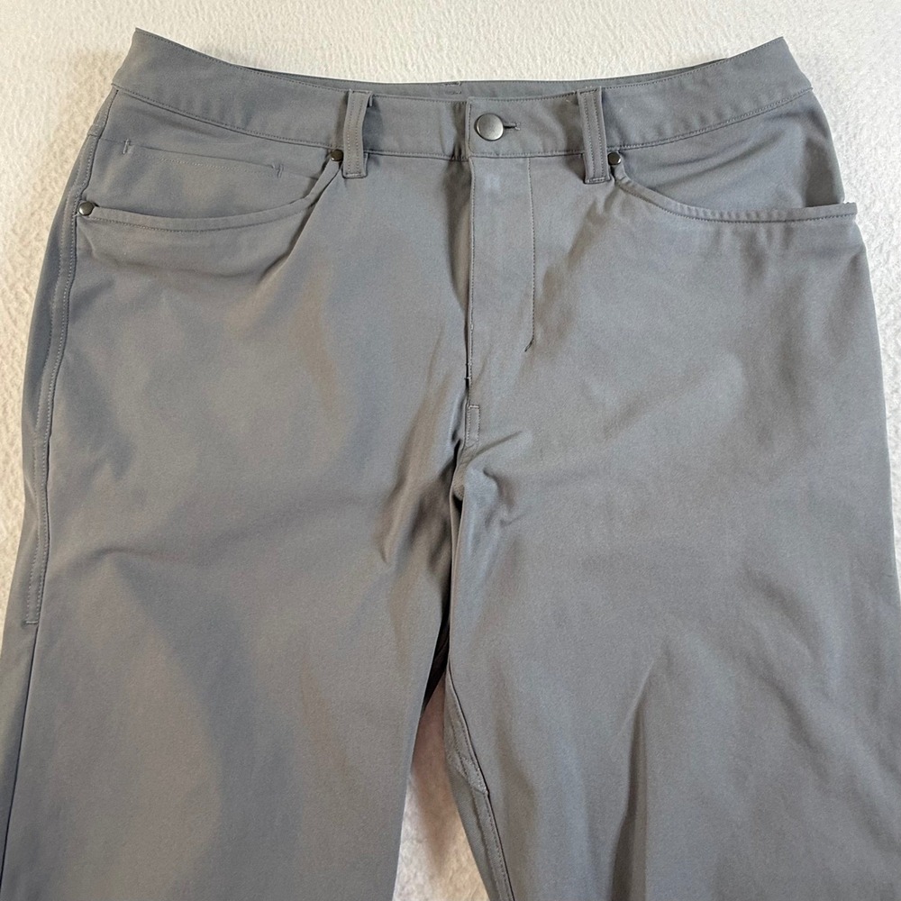 Lululemon Commission Slim Fit Pant Mens 32x30 Warpstreme Performance Chino Gray